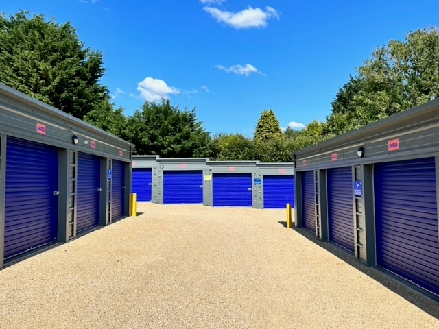 chipping norton self storage drive up units