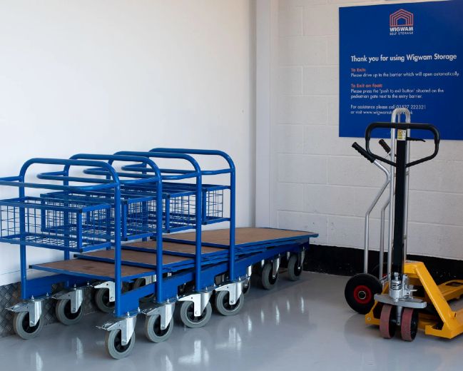 Burton on Trent Self Storage Corridor Lockers