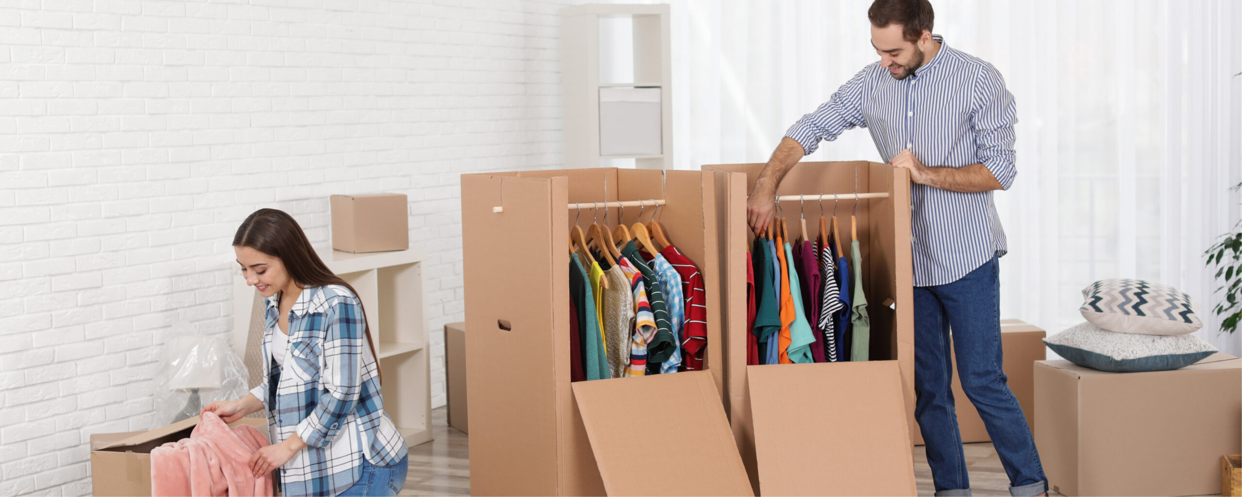 Packing a one-bedroom flat