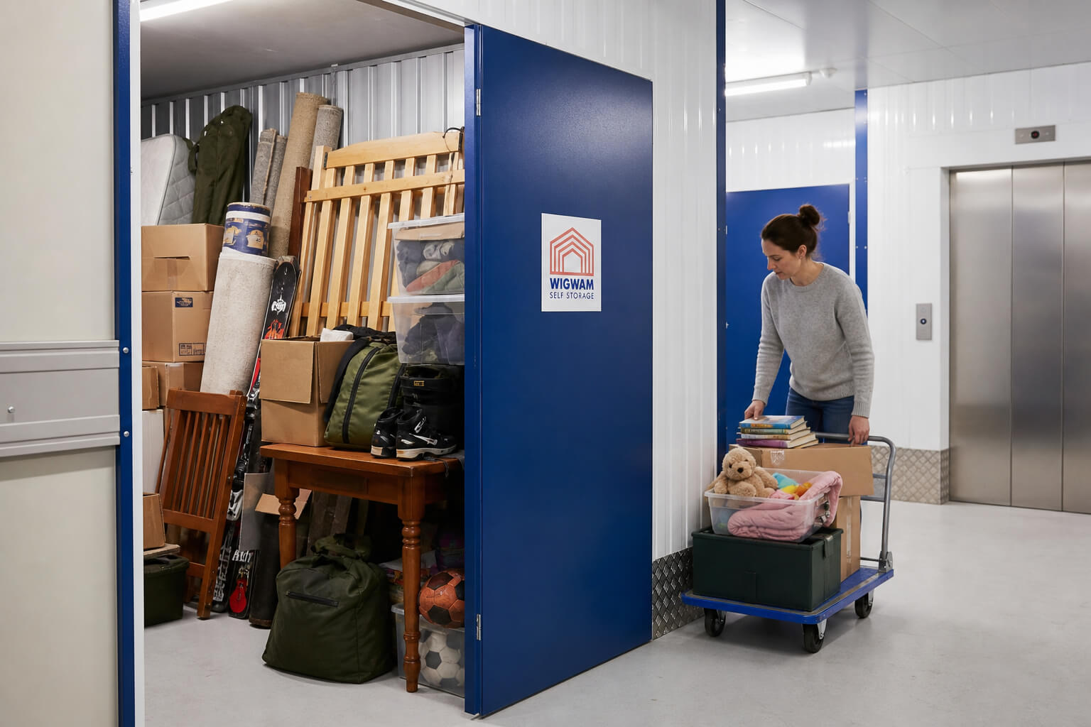 Relocating With A Family Storing The Overflow In Self Storage Until You Settle